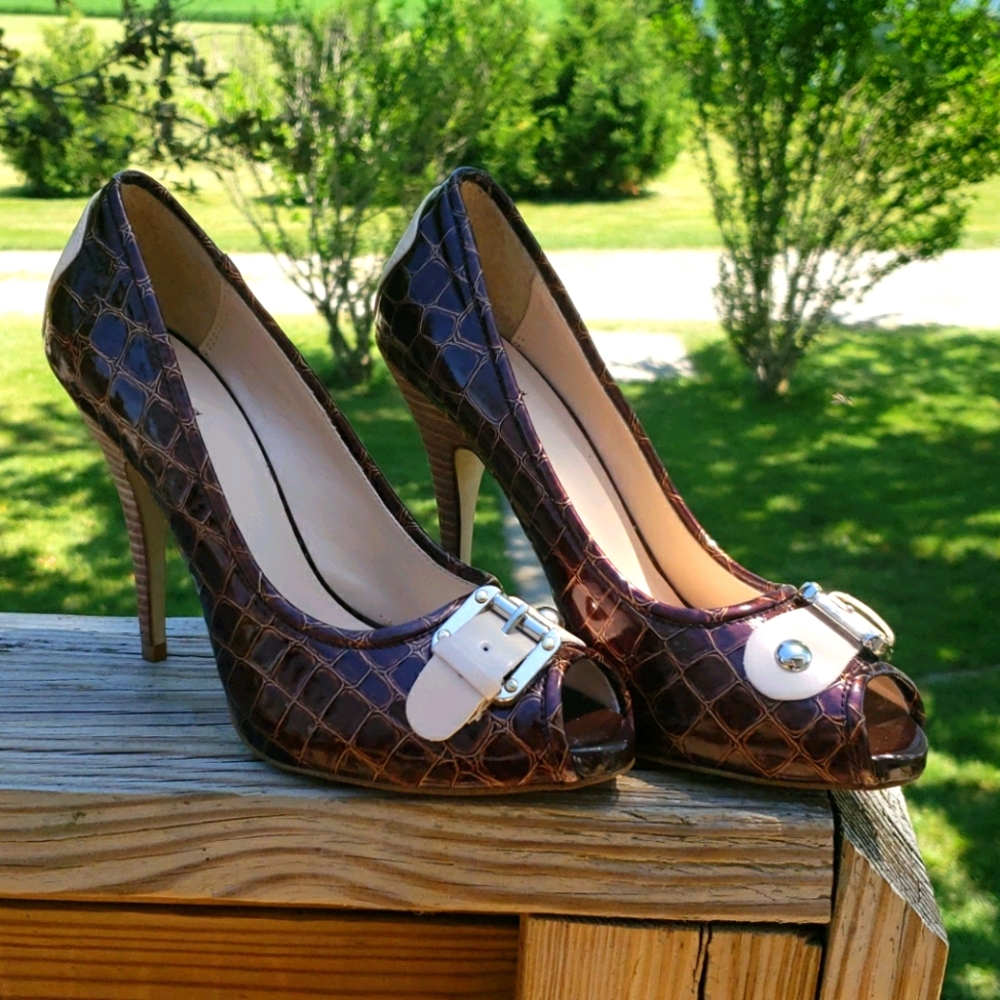 Bakers Zola Buckle Heels